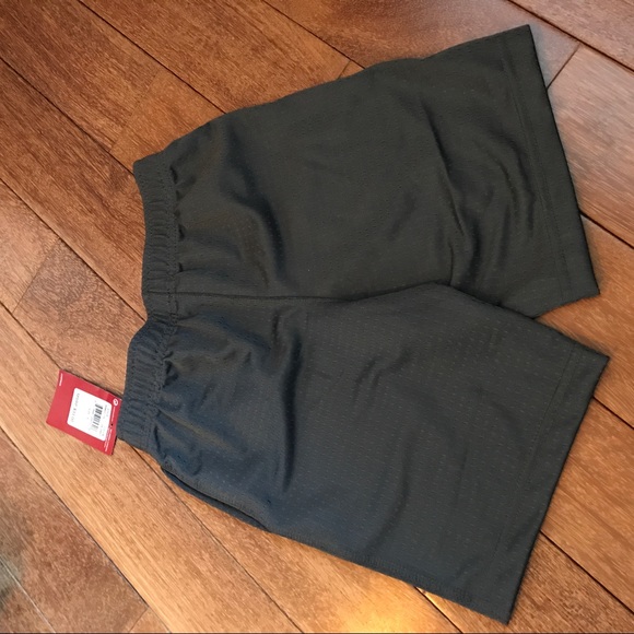 NWT BOYS JORDAN BASKETBALL SHORTS - Picture 4 of 4